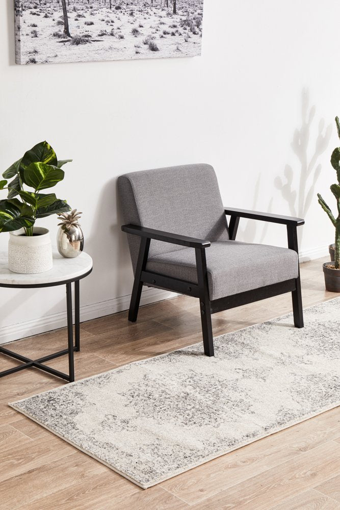 Hilton Silver Runner