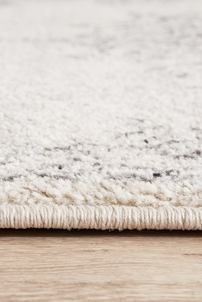 Hilton Silver Runner