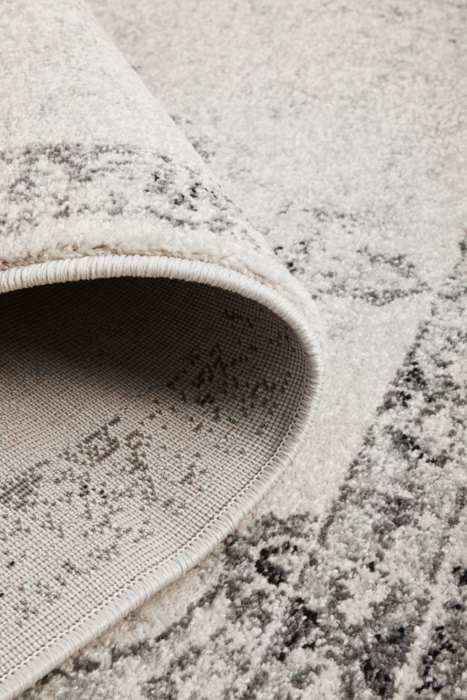 Hilton Silver Floor Rug