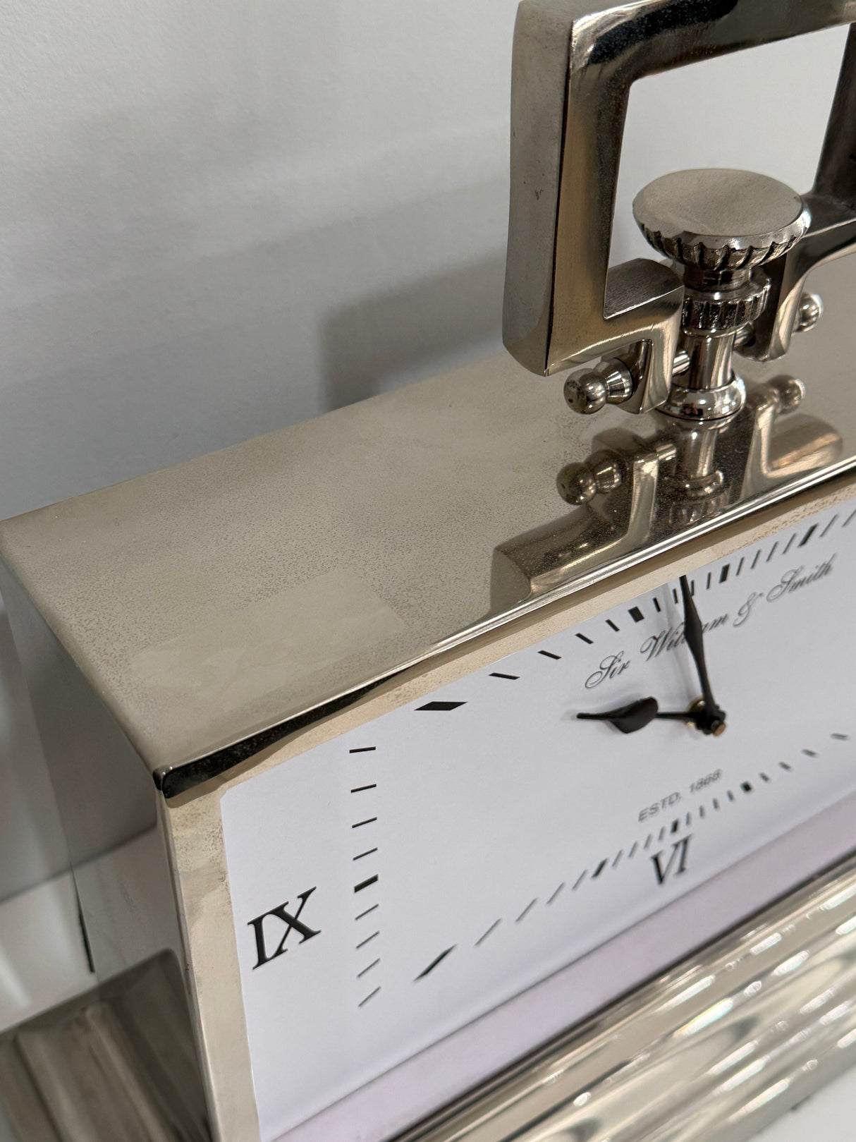 Luxury Medium Silver Nickel Mantle Clock In White - SECONDS