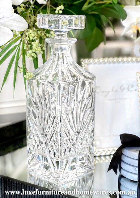 Luxury Etched Glass 7 Piece Whiskey Set