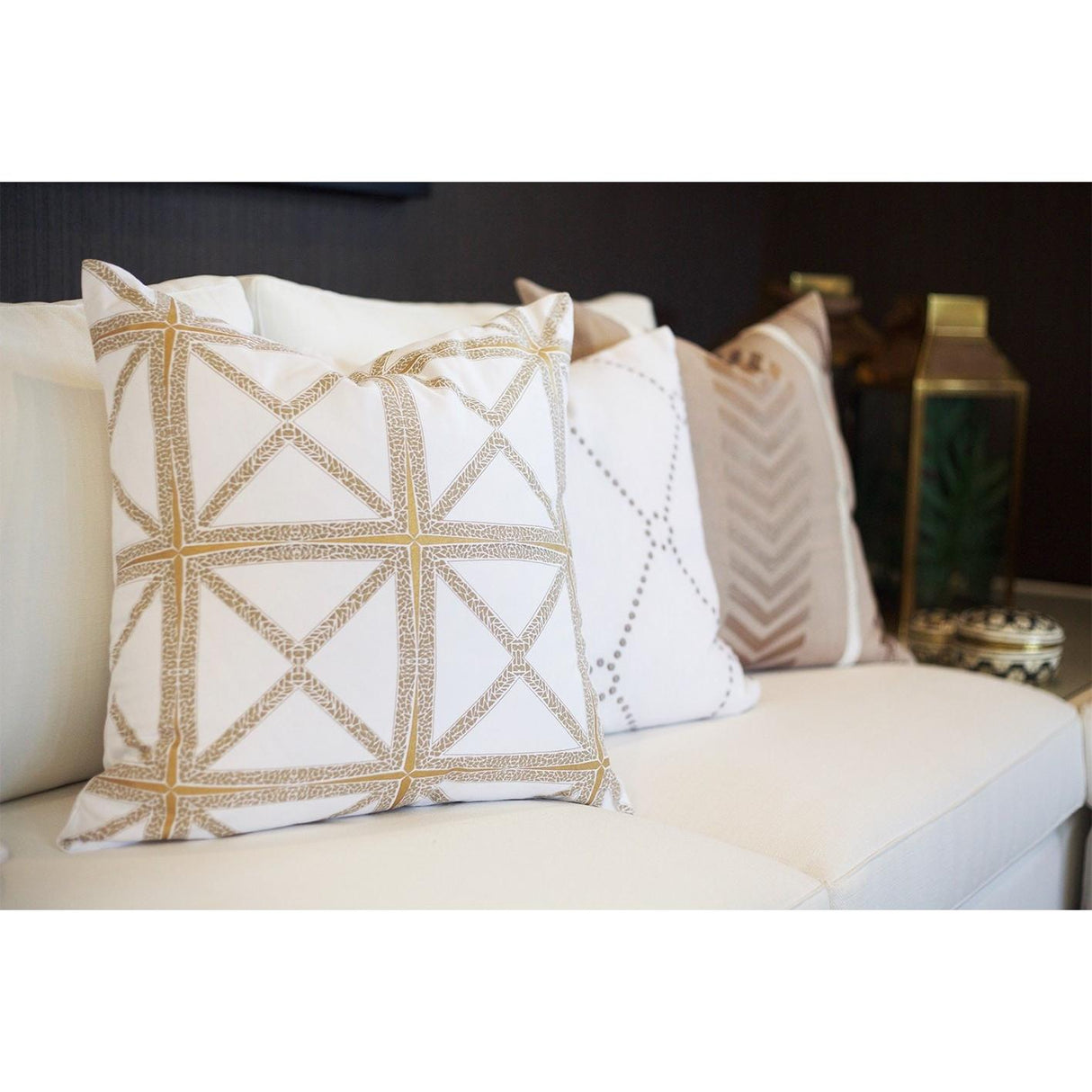 Diamond Star Designer Cushion In White & Gold