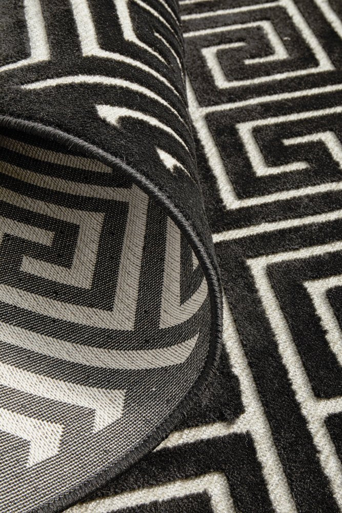 New York Rug In Black