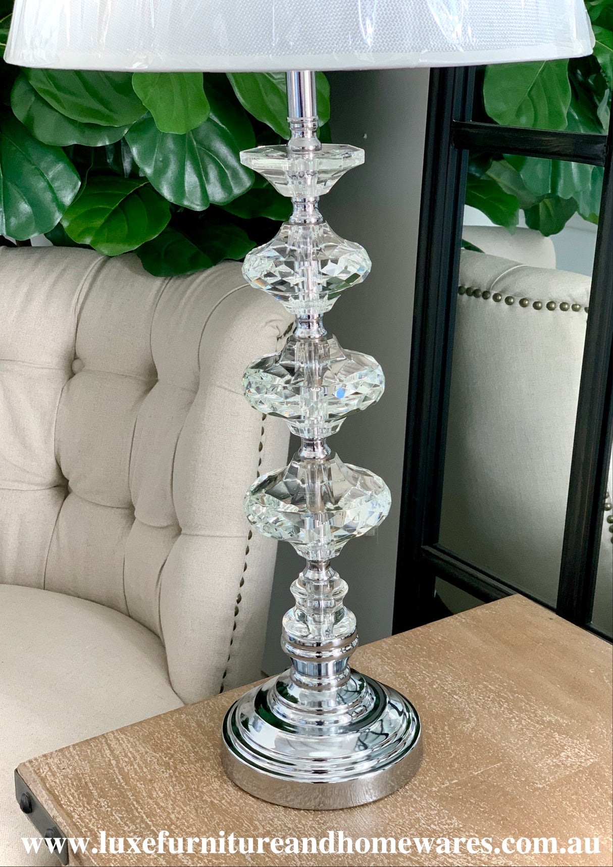 Luxurious Crystal Lamp with Shade In Large