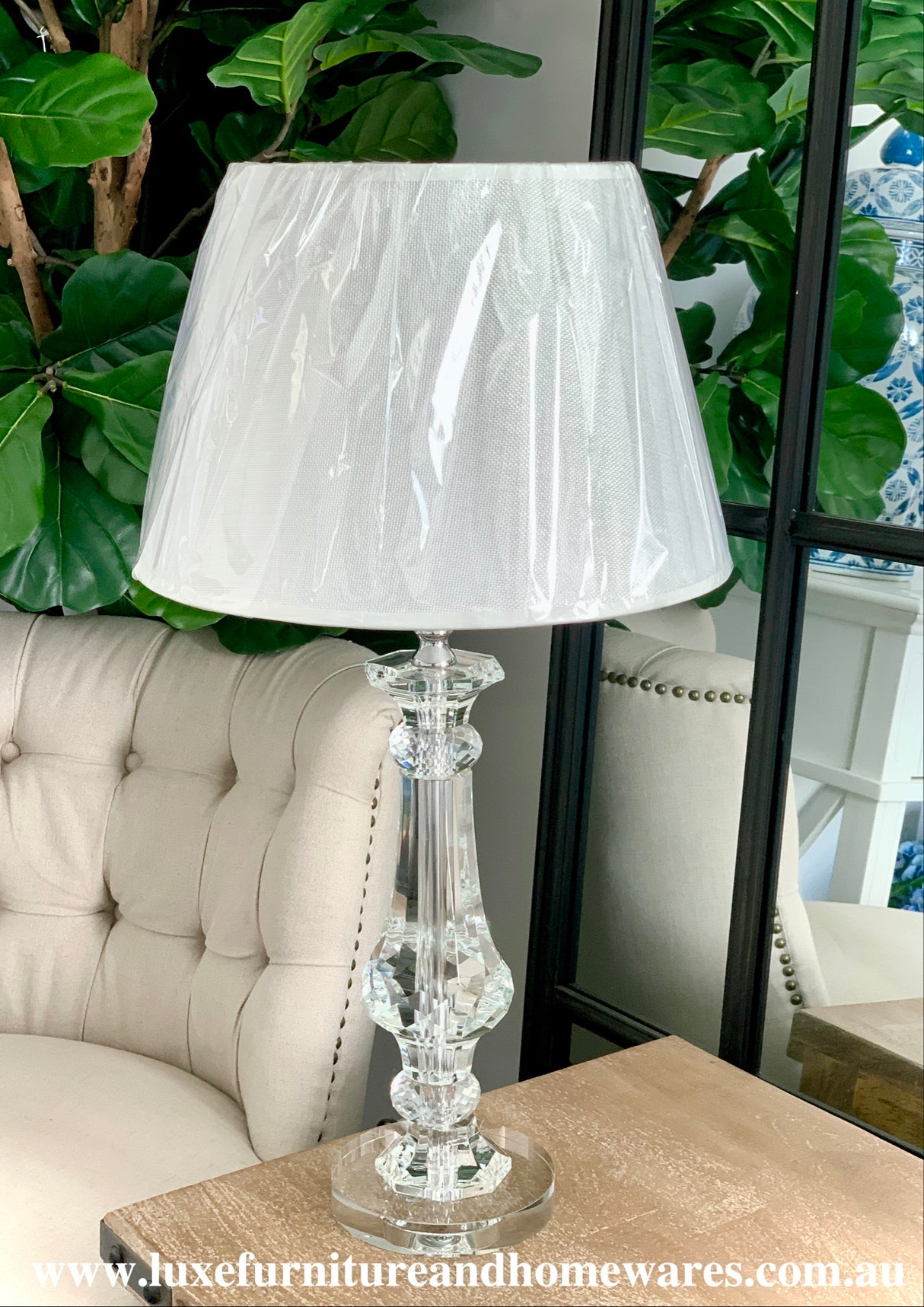 Luxurious Crystal Lamp with Shade In Medium