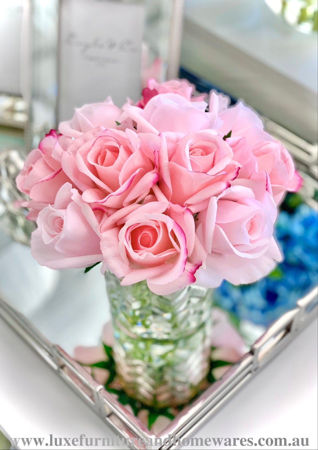 Mixed Pink Rose Buds In Herringbone Glass