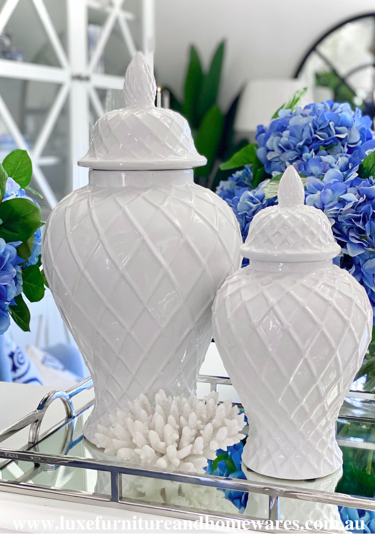 Diamond Ginger Jar In White In Large - SECONDS PICKUP ONLY PERTH SHOWROOM