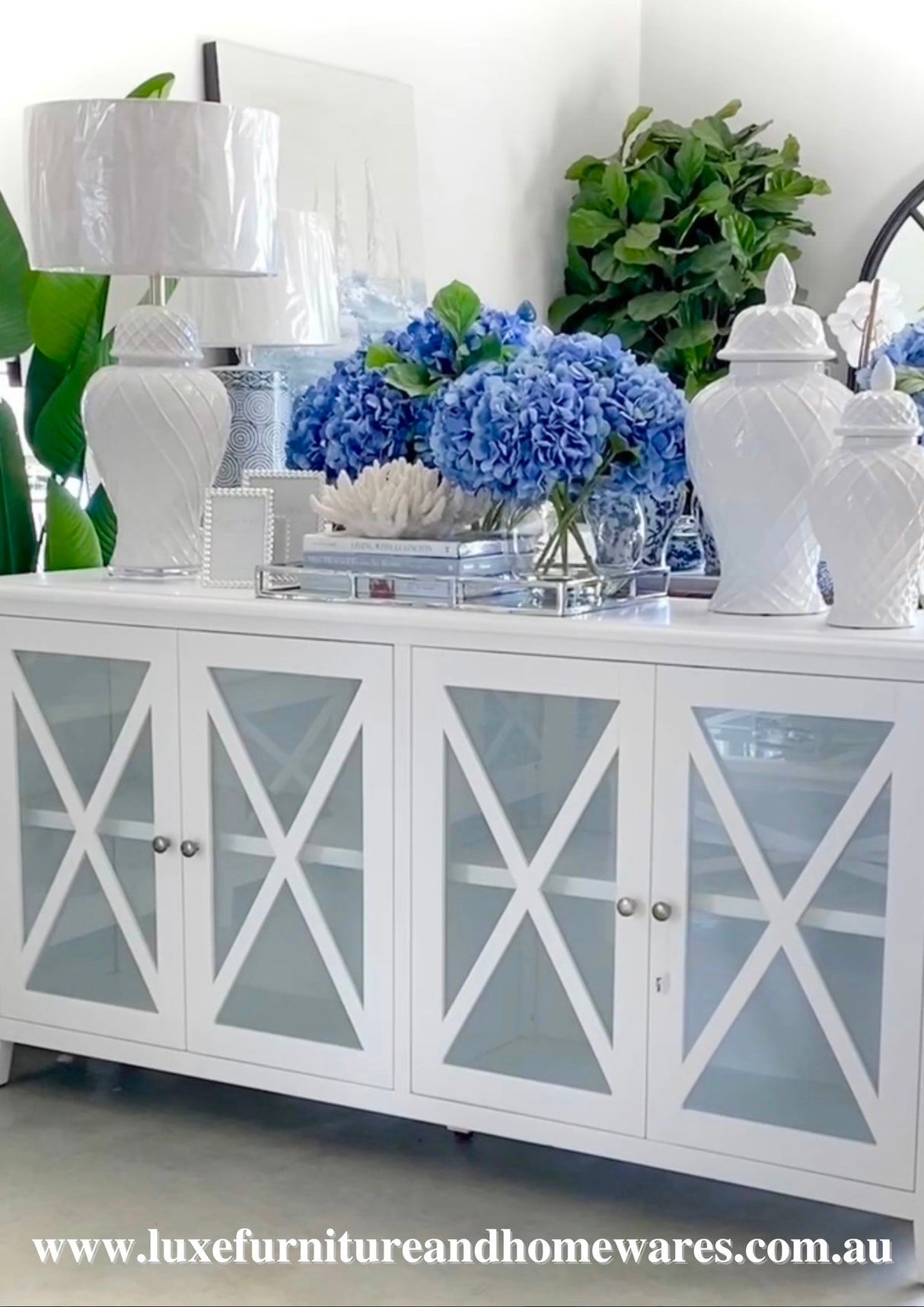 South Hampton Four Door Buffet In White