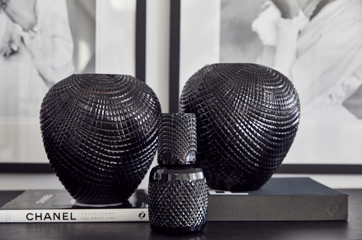 Black Curve Cut Water Carafe With Tumbler