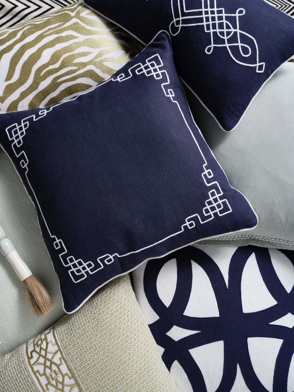 Cushions & Throws