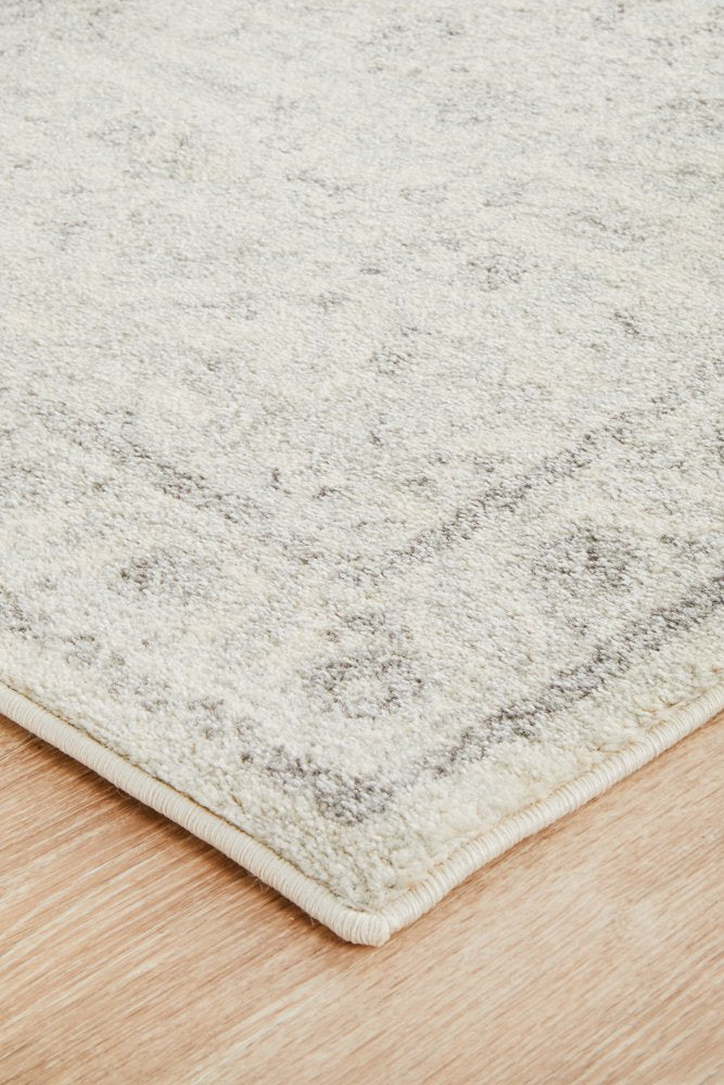 Winter White Runner