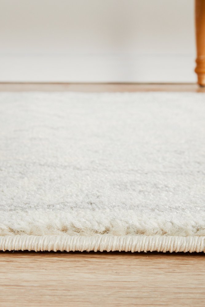 Winter White Runner