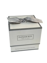 Ex-Display Flower Box Peach & Magnolia Candle