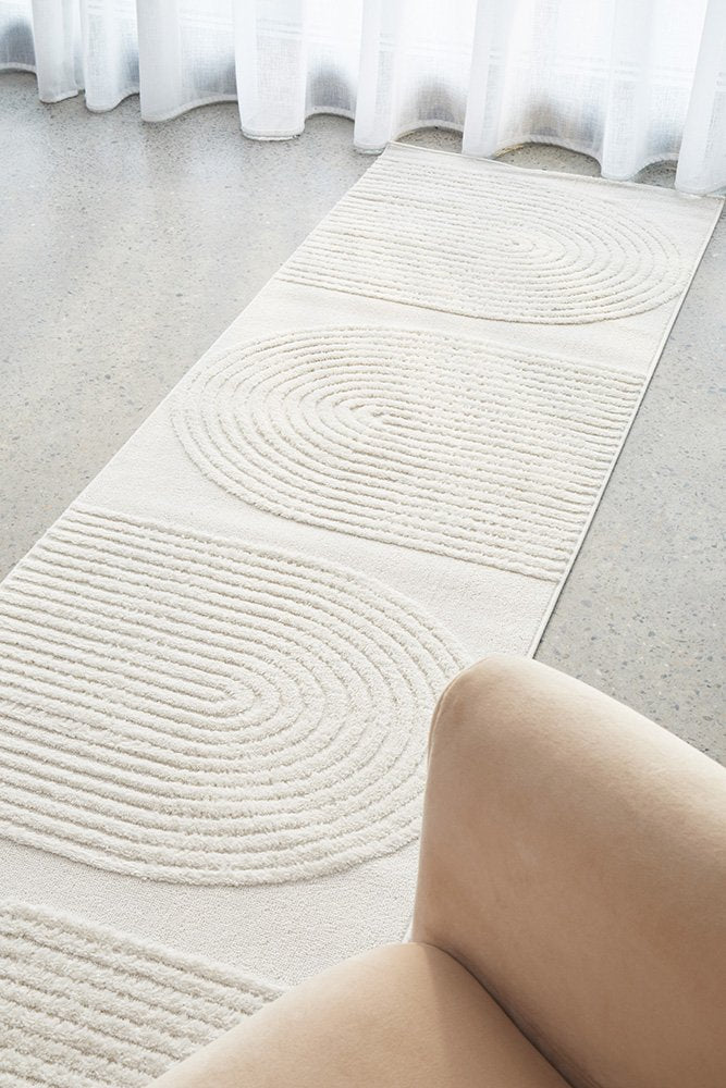 Chantilly White Floor Runner