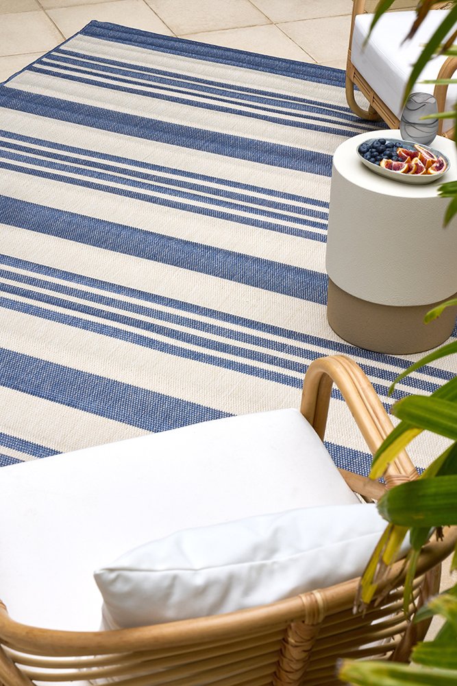 Oasis Blue & White Outdoor Floor Rug