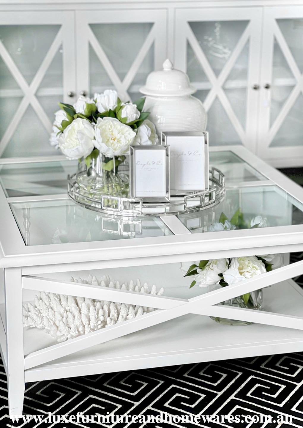 Manhattan Round Silver Mirrored Tray