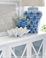 White Faux Clam Shell - Large